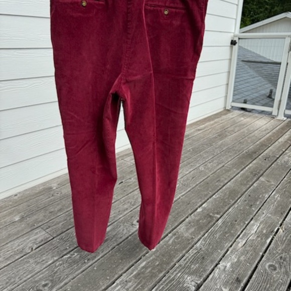 Amazon Essentials 42W 29L  NEW  Red corduroy mens pants,  NEW - Picture 4 of 6